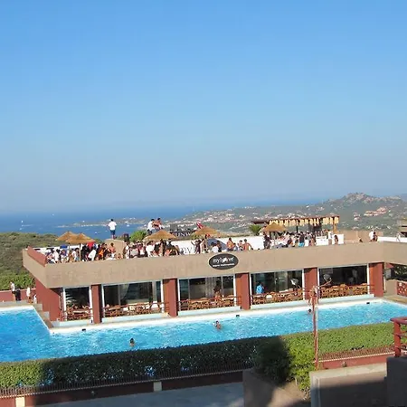アパートホテル Centro Vacanze Cugnana