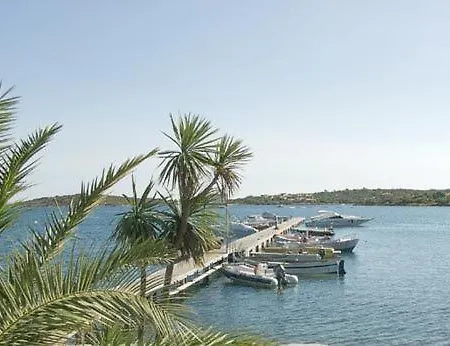 Aparthotel Centro Vacanze Cugnana