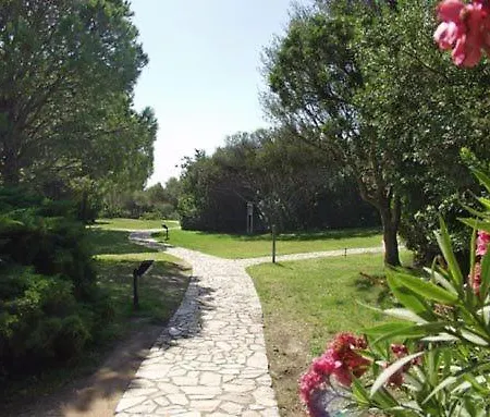 Centro Vacanze Cugnana Apart-hotel Portisco