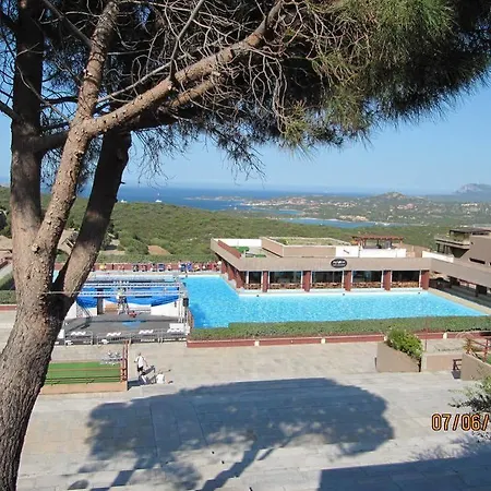 Aparthotel Centro Vacanze Cugnana