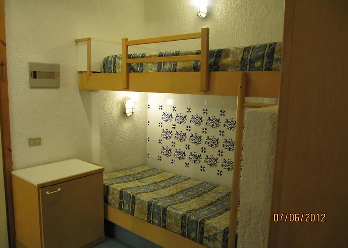 Aparthotel Centro Vacanze Cugnana Verde