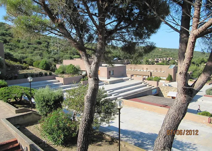Aparthotel Centro Vacanze Cugnana