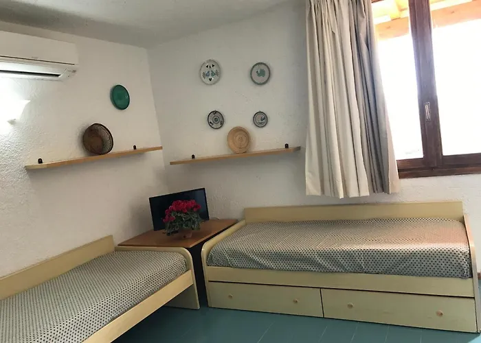 Centro Vacanze Cugnana Verde Aparthotel 3*