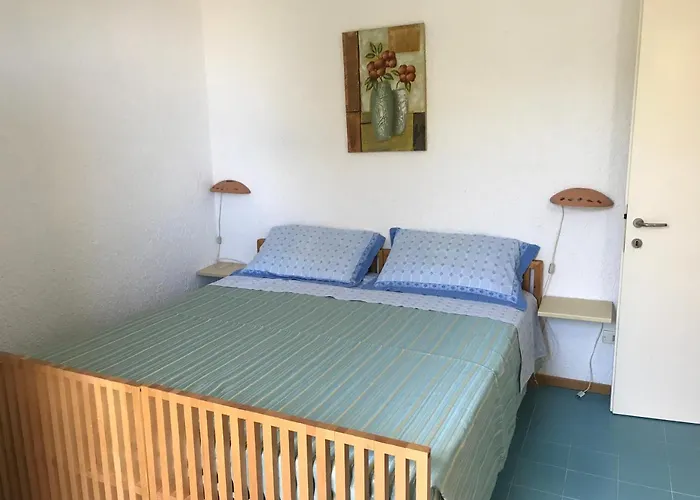 Aparthotel Centro Vacanze Cugnana Verde